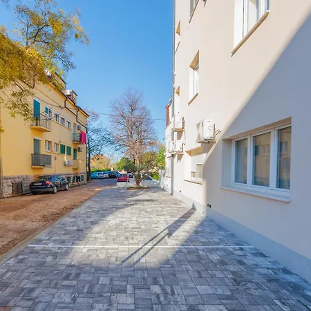 Olea Delux 3* זאדאר