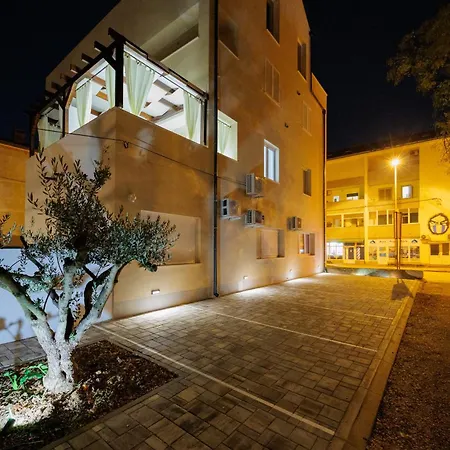 Olea Delux בית הארחה