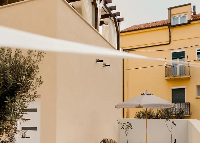 Olea Delux 3* Задар